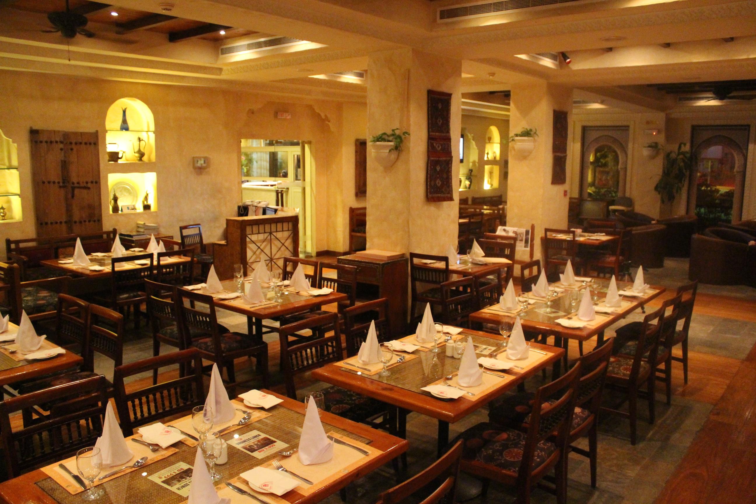 Delmon International Hotel Manama Eksteriør bilde