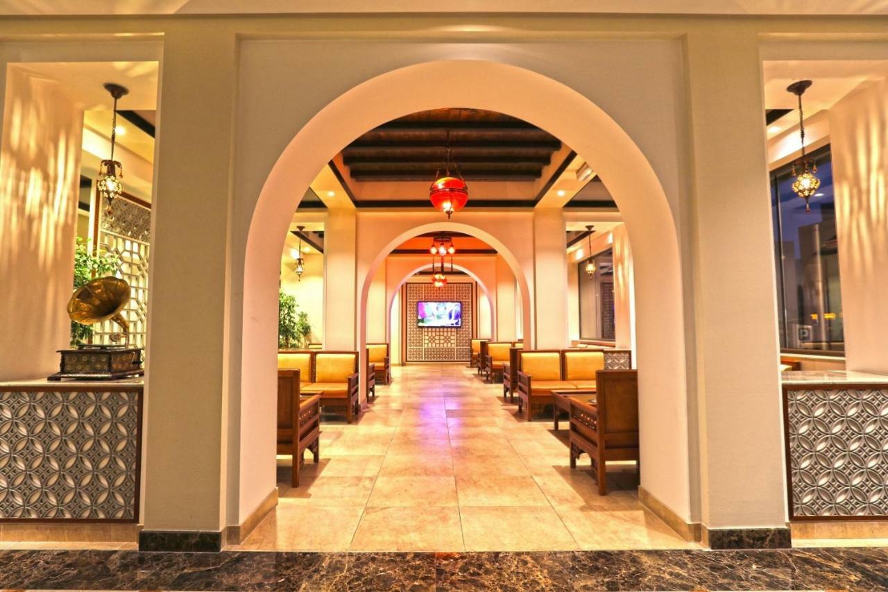 Delmon International Hotel Manama Eksteriør bilde