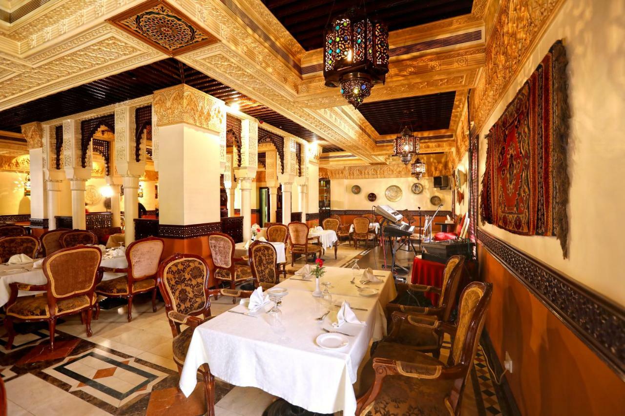 Delmon International Hotel Manama Eksteriør bilde